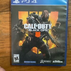 Call of duty black ops 4 ps4 game used twice just getting rid of games!